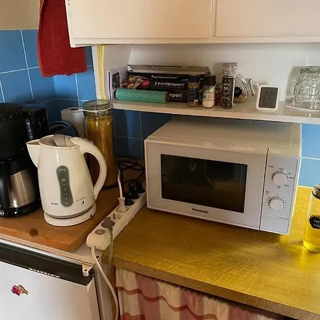 Little Cabin, Once To Lotta Svaerd